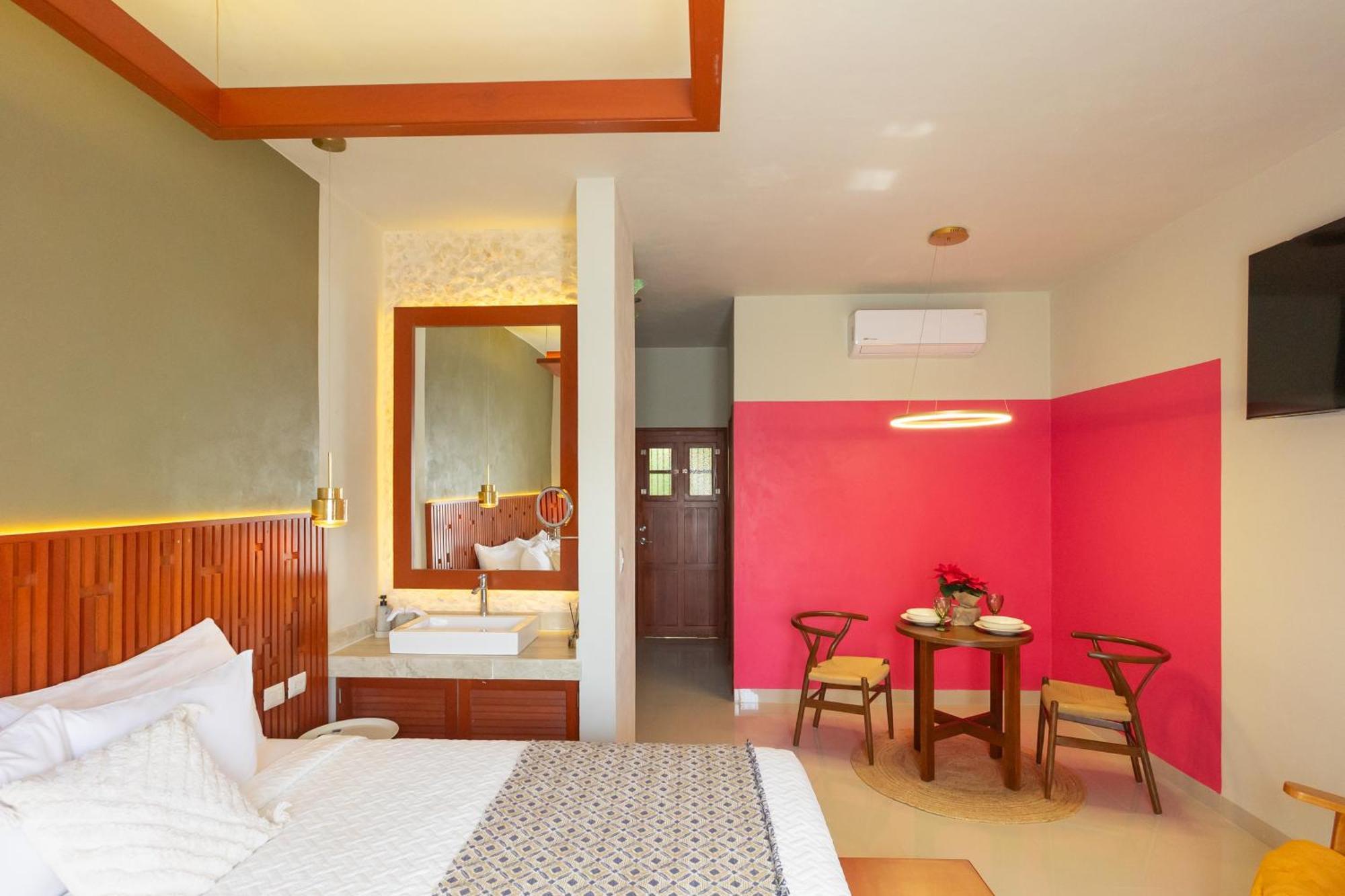 Hotel Poquito A Poquito 巴利亚多利德 外观 照片