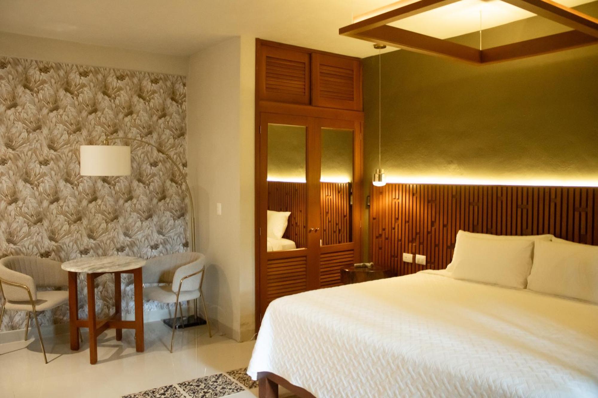 Hotel Poquito A Poquito 巴利亚多利德 外观 照片